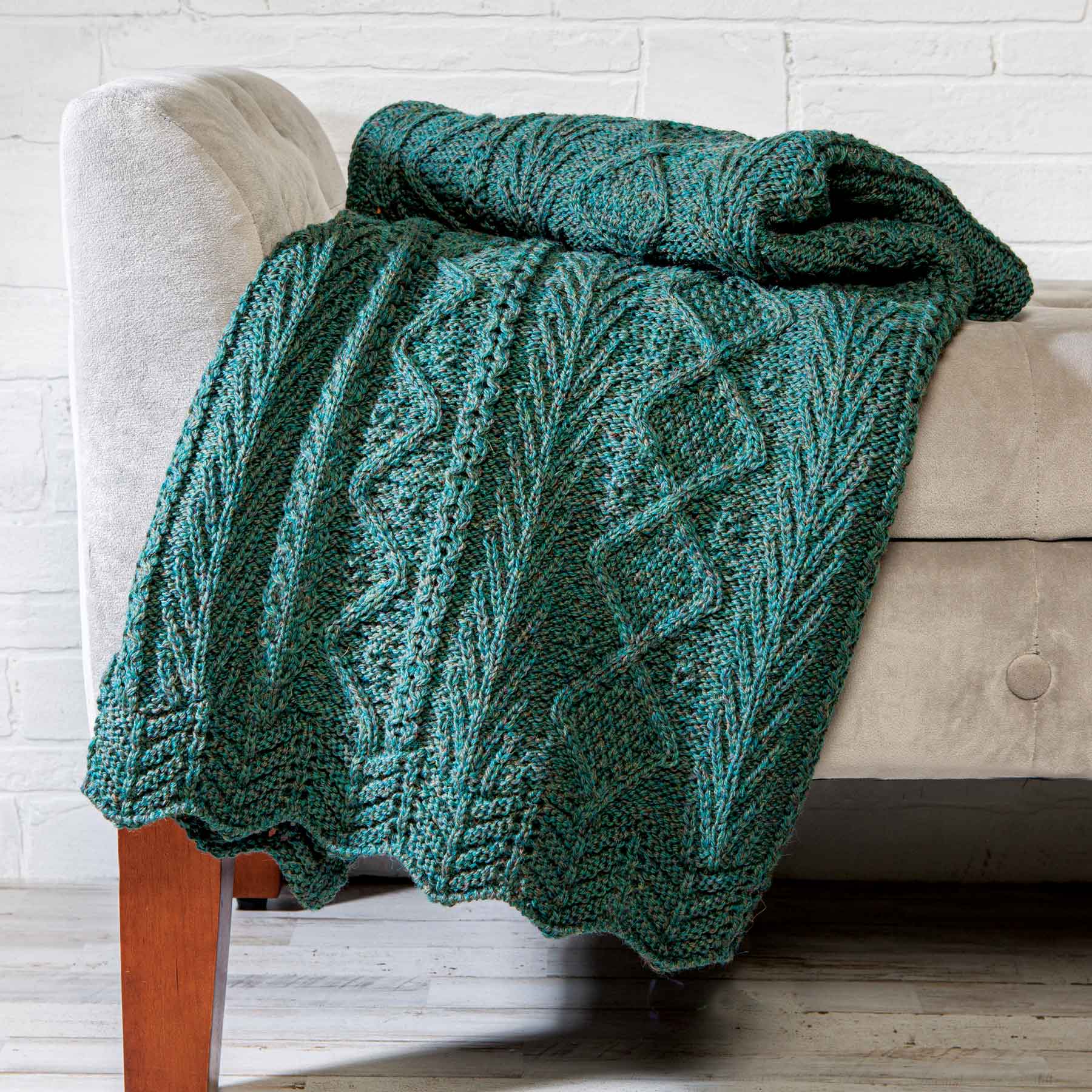 Aran Knit Throw Blanket with Lace Trim- Green