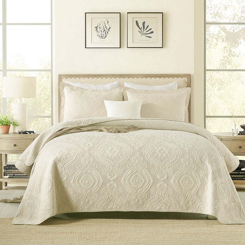 Aramis Reversible 3 Piece Damask Quilt Set