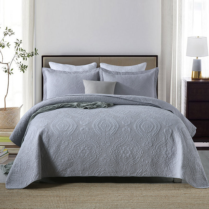 Aramis Reversible 3 Piece Damask Quilt Set