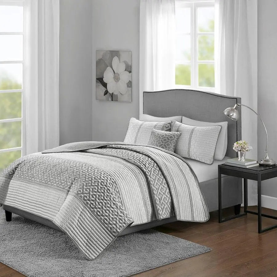 Bennett Full/Queen 4 Piece Reversible Jacquard Coverlet Set Gray