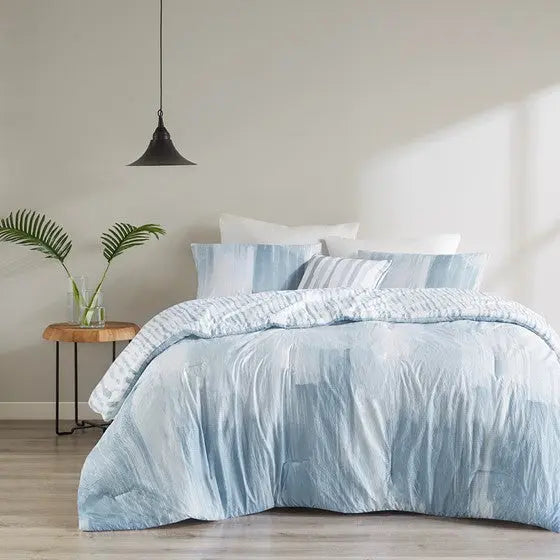 4 Piece Oversized Reversible Seersucker Comforter Set Blue Full/Queen